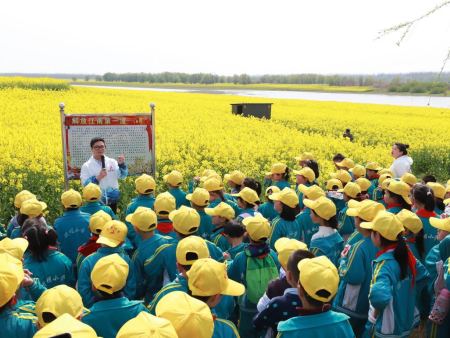 專家(jiā)談暑假研學旅行(xíng)如(rú)何做(zuò)好(hǎo)“研”與“學”