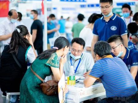 高(gāo)考志(zhì)願填報(bào)難在哪裡(lǐ)？“提前出發”才能(néng)少(shǎo)走彎路(lù)